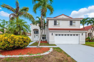 1040 Nw 191st Ave, Pembroke Pines