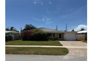 120 Se 11th Ct, Deerfield Beach