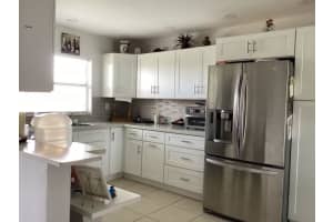 9481 Sunrise Lakes Blvd 303, Sunrise