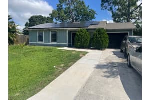 581 Nw Cornell Avenue, Port Saint Lucie
