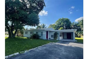 3720 Nw 4th St, Lauderhill
