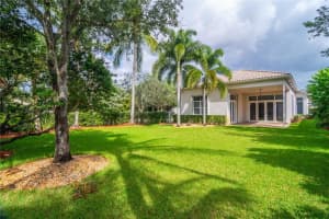 2519 Bay Pointe Court, Weston