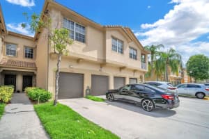 13227 Sw 42nd St, Hollywood