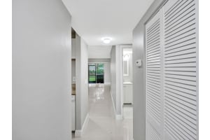 821 Nw 103 Te 104, Pembroke Pines
