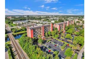 2200 S Cypress Bend Dr 601, Pompano Beach