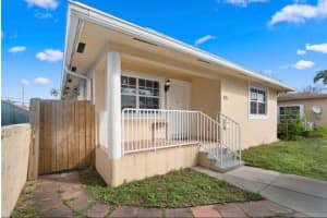 701 Ne 6th St, Hallandale Beach 701 Ne 6th St, Hallandale Beach