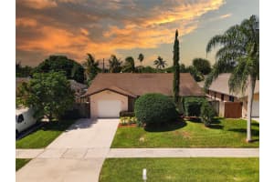 3291 Sw 4th St, Deerfield Beach