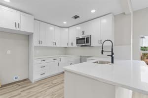 634 37th St, West Palm Beach