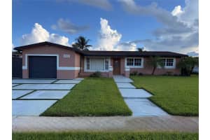 10911 Nw 18th Pl, Pembroke Pines