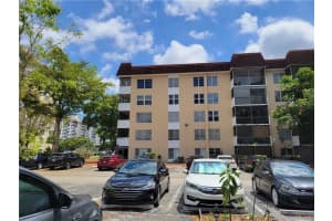 4158 Inverrary Drive 404, Lauderhill