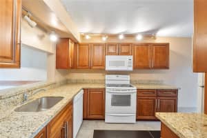 2157 Nw 37th Ave, Coconut Creek