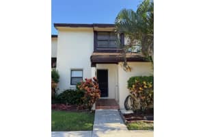 3755 Carambola Cir N 3755, Coconut Creek