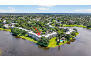 9440 Poinciana Pl 401, Davie