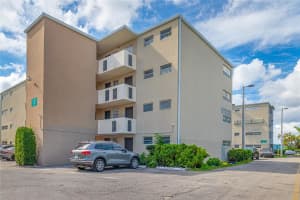 1660 Ne 191st St 311-1, Miami