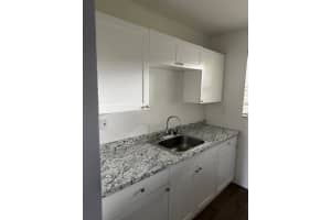 4780 Nw 24th Ct 202, Lauderdale Lakes