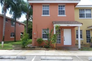6800 Sienna Club Dr, Lauderhill