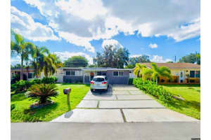 6622 Sw 1st Ct, Pembroke Pines