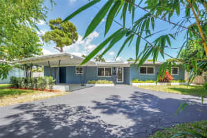 121 Se 8th St, Pompano Beach