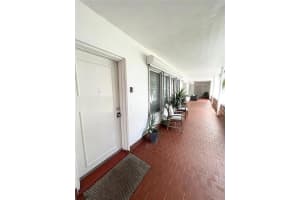10170 Collins Avenue 6, Bal Harbour