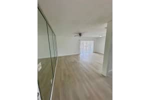 112 Se 10th St 201-l, Deerfield Beach