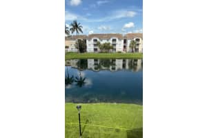 2620 S University Dr 310, Davie