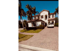 3909 Nw 82nd Drive, Cooper City