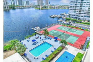 2750 Ne 183rd Street 1401, Aventura