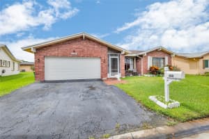 9802 Nw 75th Ct, Tamarac