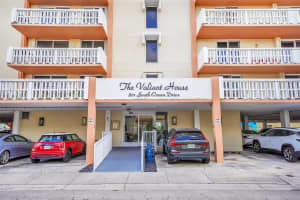 801 S Ocean Dr 1005, Hollywood