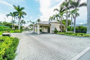 9 Royal Palm Way 201, Boca Raton