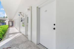 2555 Ne 11th St 108, Fort Lauderdale
