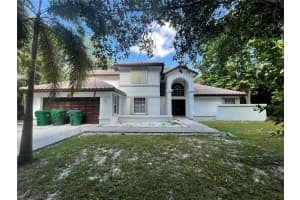 5317 Nw 67th Ave, Lauderhill