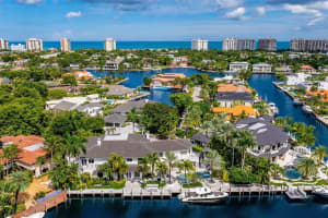11 Bay Colony Lane, Fort Lauderdale