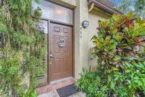 1002 Nw 105th Way, Plantation