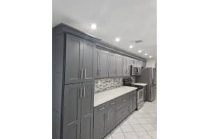 8236 Nw 9th Ct, Fort Lauderdale