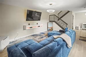 9104 Sw 19th Place D, Davie