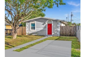 525 Nw 10th Ave, Boynton Beach