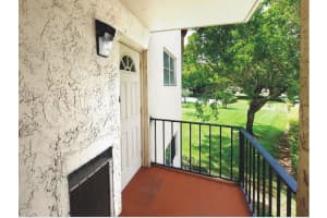 9420 S Hollybrook Lake Dr 201, Pembroke Pines