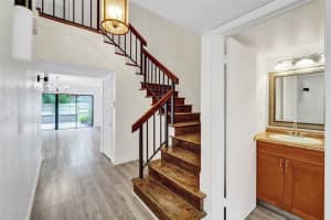 103 Heatherbrook Way 143, Hollywood