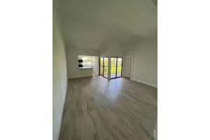 1533 S Liberty Ave 1533-e, Homestead
