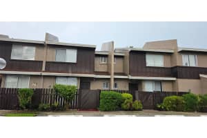 1381 Sussex Dr, North Lauderdale