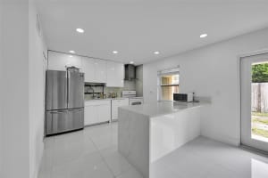 3028 Nw 69th Ct, Fort Lauderdale