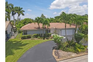 6621 Nw 52nd St, Coral Springs