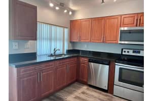 5266 Ne 6th Ave 28h, Oakland Park