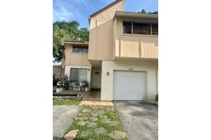 8248 Nw 9th St 6, Fort Lauderdale