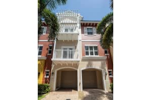 2343 Vintage Dr 2343, Lighthouse Point