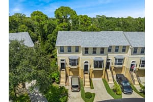 1690 42nd Sq 101, Vero Beach