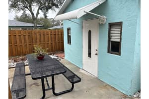 230 Sw 15th St, Fort Lauderdale