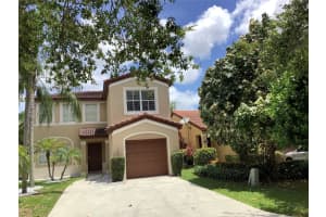 4381 Nw 1st Dr, Deerfield Beach