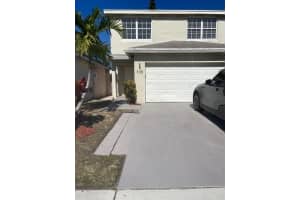 4135 Eastridge Cir, Deerfield Beach